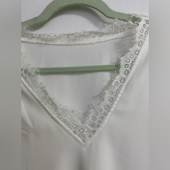 White Lace Detail Tank Top - Picture 2 of 4